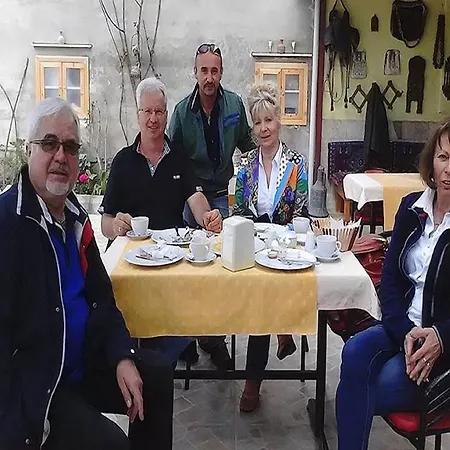 Sezgin's Гостевой дом *